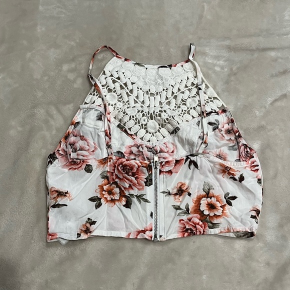 Floral Top - Picture 1 of 2